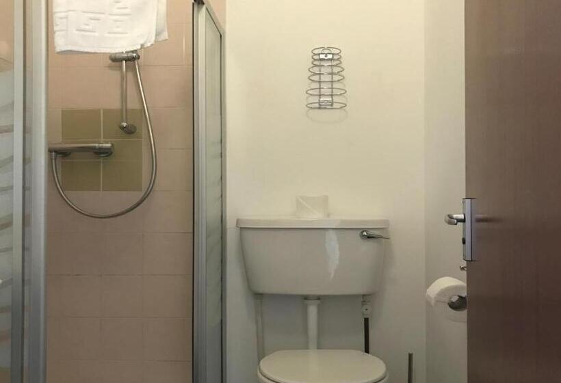Номер Basic, The Old Coach House