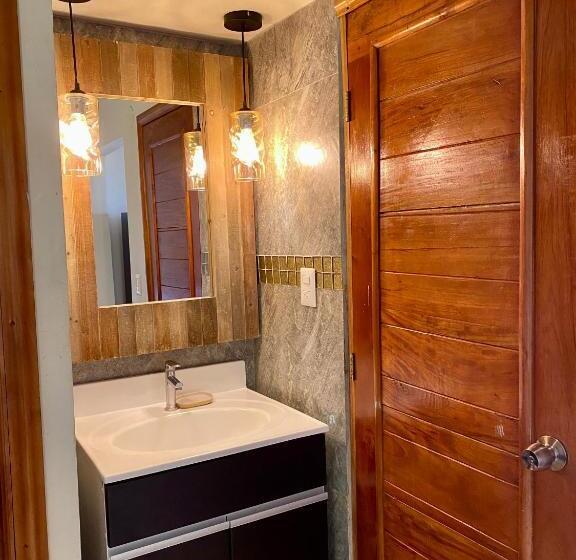 سوئیت با تخت بزرگ, Vista Las Olas Resort