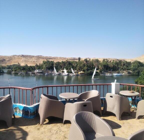 اتاق استاندارد, El Prince Guesthouse