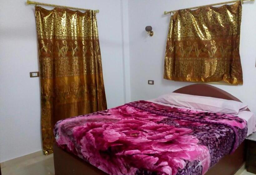 اتاق لوکس, El Prince Guesthouse