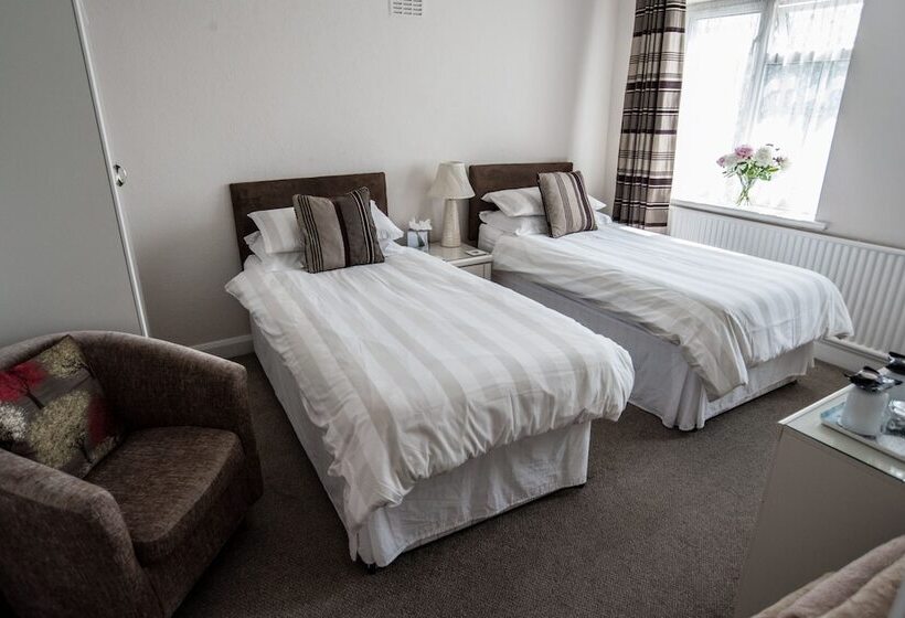 Номер Стандарт, Holcombe Guest House