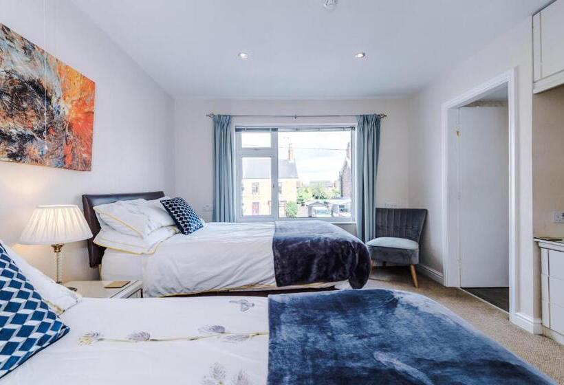 Семейный Номер, Holcombe Guest House