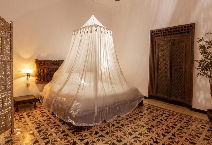 Люкс Повышенной Комфортности, Marbella Guest House