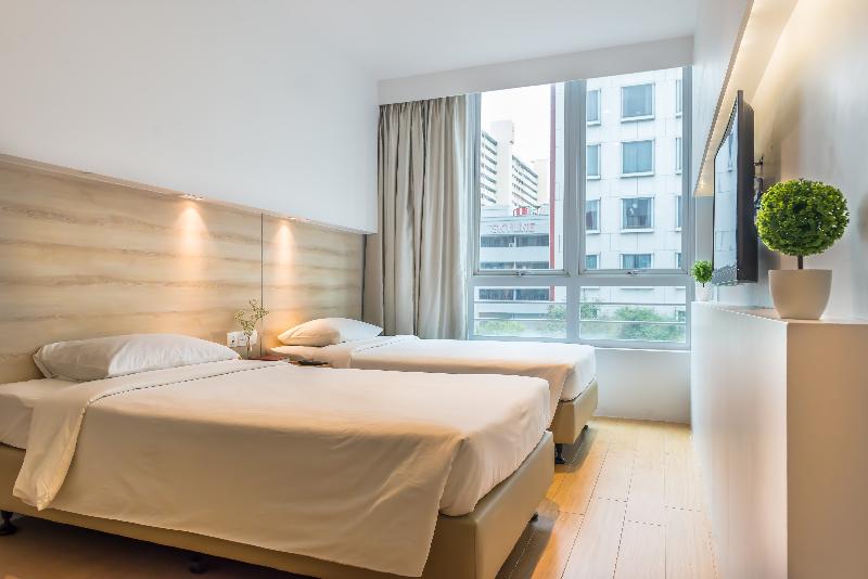 Полулюкс, Four Points By Sheraton Production City, Dubai