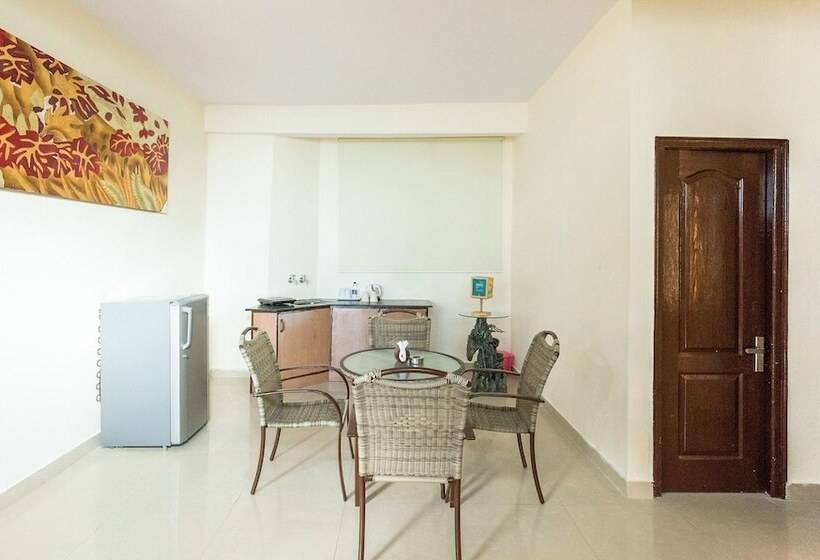 디럭스 룸, Royal Suites Kasauli