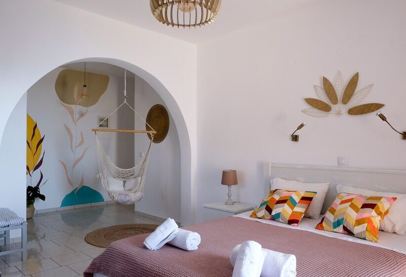 Номер Стандарт Трехместный, Pefkides Aegina Boutique Apartments