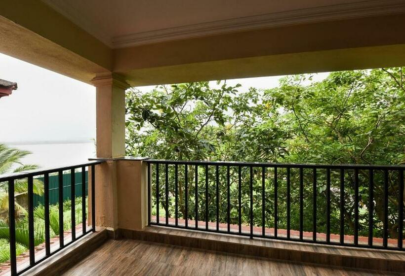 스탠다드 룸 킹사이즈 침대, Raposo Resorts