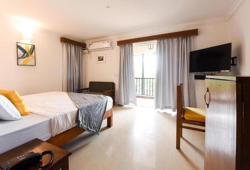 스탠다드 룸 킹사이즈 침대, Raposo Resorts