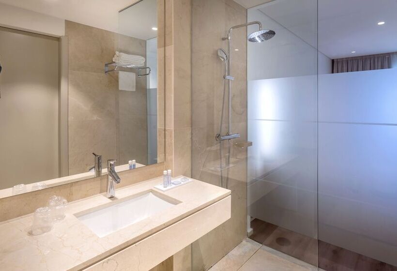 اتاق استاندارد, Oporto Airport & Business
