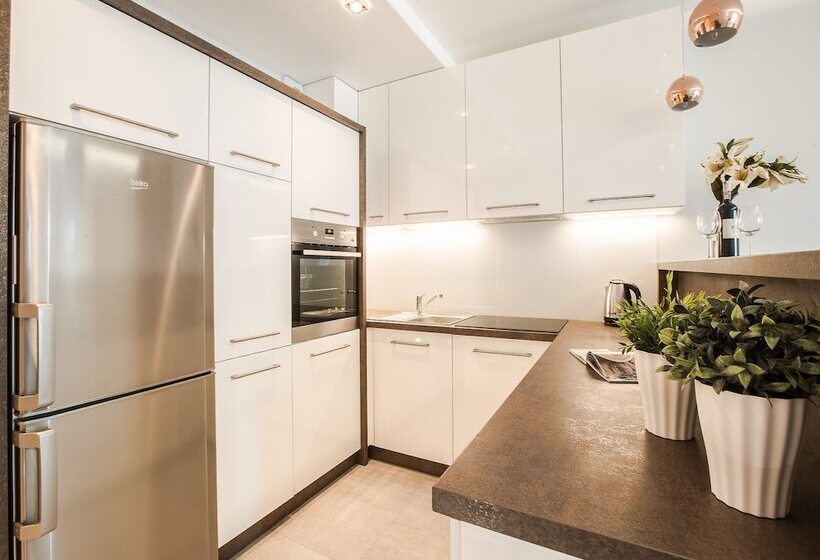 Апартаменты Deluxe 1 Спальня, Emihouse Cityvibe Apartments