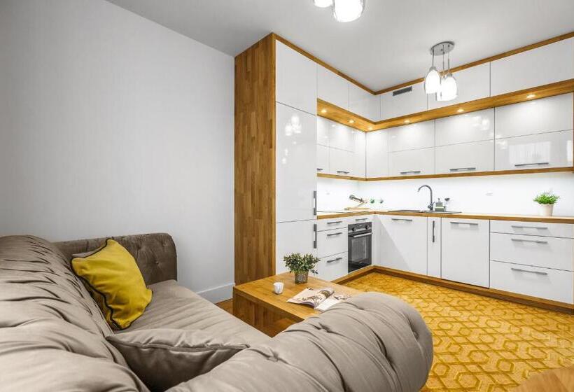Полулюкс с Балконом, Emihouse Cityvibe Apartments