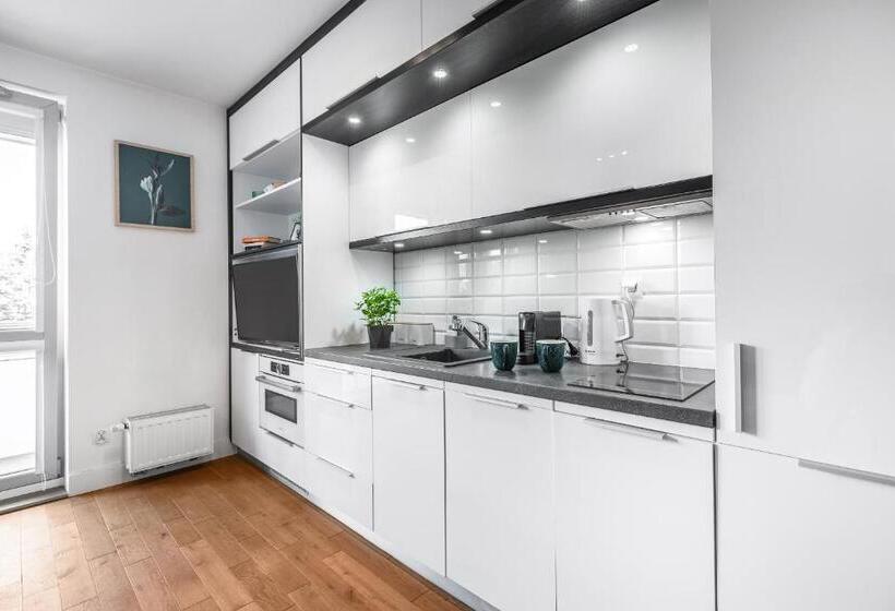 Студио Стандарт с Балконом, Emihouse Cityvibe Apartments