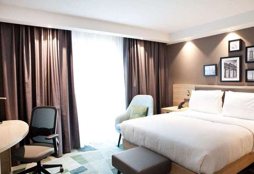 غرفة عائلية, Hampton By Hilton Poznan Old Town