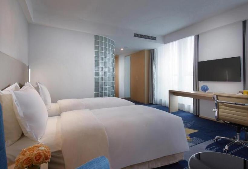 Номер Superior, Holiday Inn Express   Qingdao West Coast, An Ihg