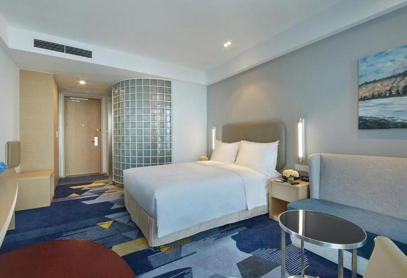 Номер Стандарт, Holiday Inn Express   Qingdao West Coast, An Ihg