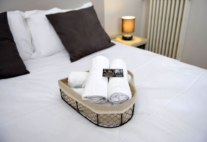 Номер Superior, Le Lion D Or   Logis Hotels   Hotel 2 étoiles Et Restaurant