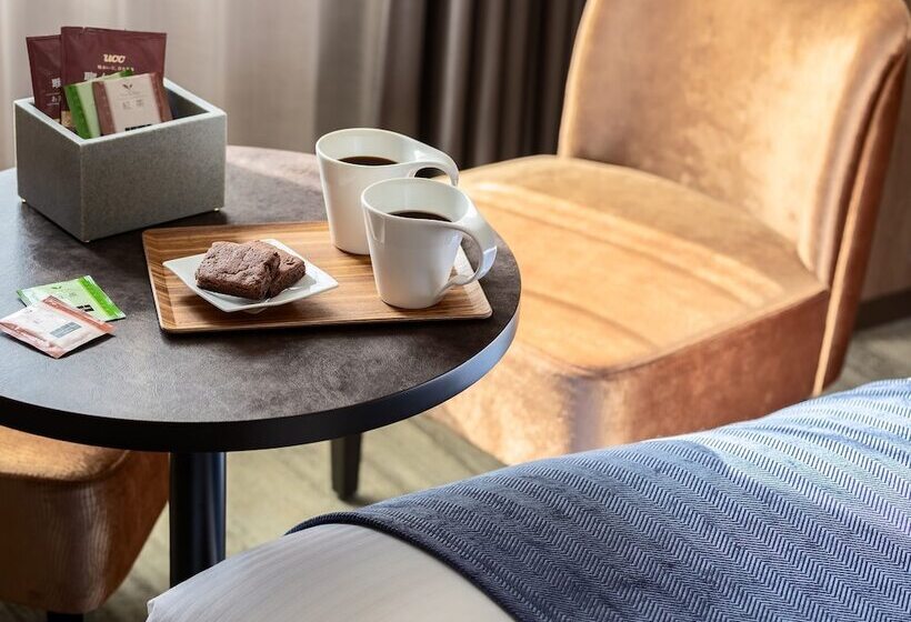 Номер Superior, Mitsui Garden Hotel Otemachi   Tokyo