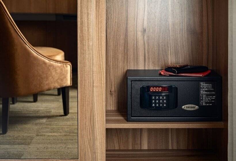 Номер Комфорт, Mitsui Garden Hotel Otemachi   Tokyo