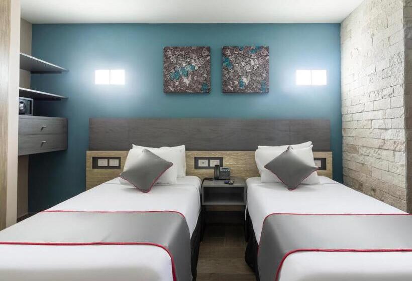 StandaardKamer, Attraction Hotel Deluxe