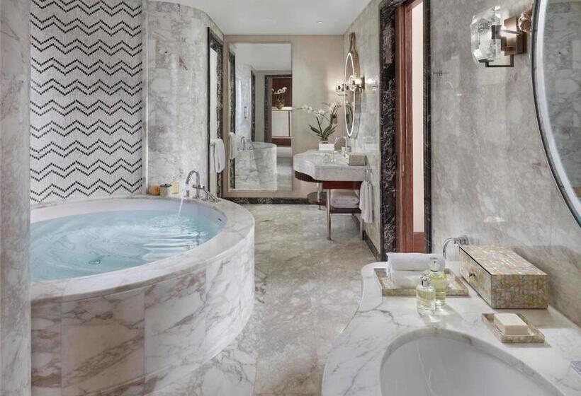 سوییت جونیور, Mandarin Oriental Doha