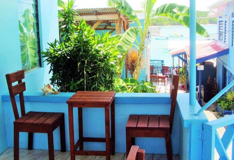 اتاق استاندارد با بالکن, Miller's Guest House