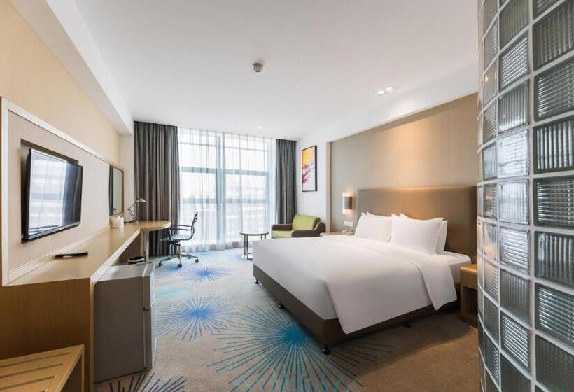 디럭스 룸 킹사이즈 침대, Holiday Inn Express   Liuyang Development Zone, An Ihg