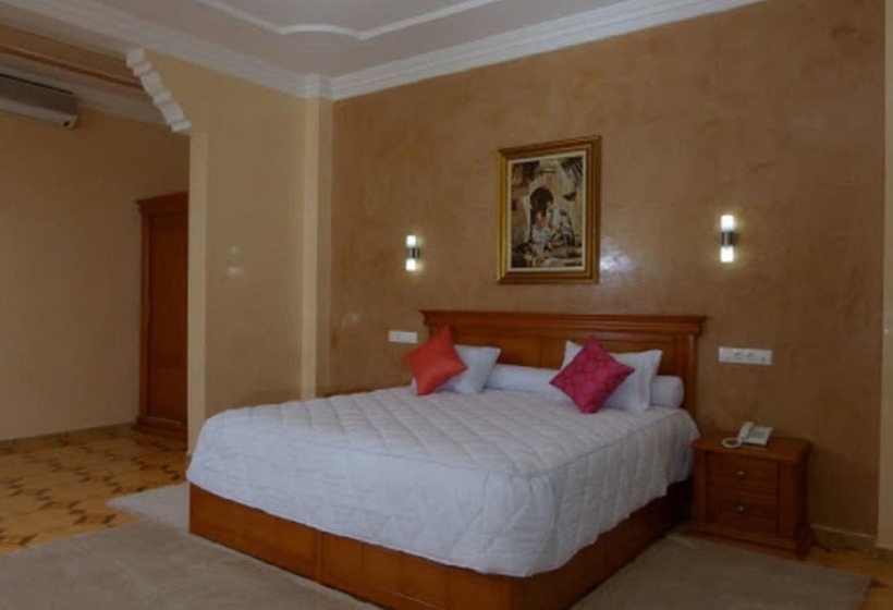 Suite Executive, Maraval