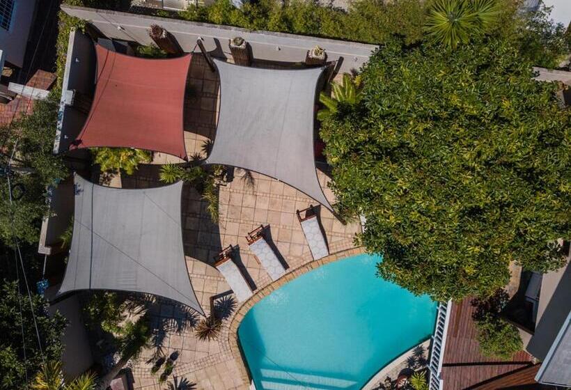 Семейный Номер Deluxe, African Breeze Guest House