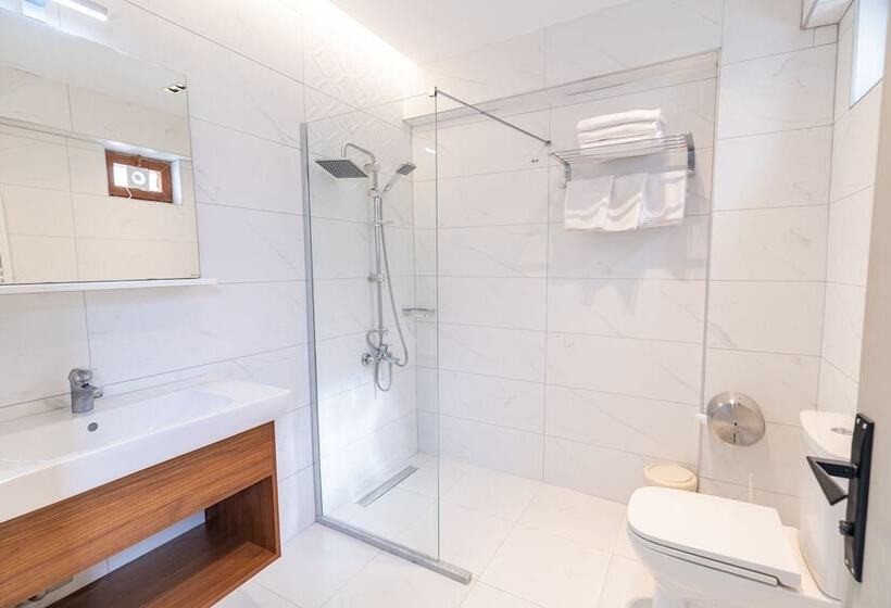 Трехместный Номер Deluxe, Assos Kartal Yuvasi