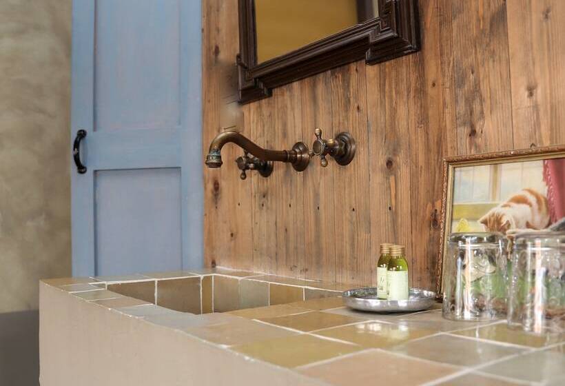 غرفة قياسية مزوَّدة بشُرفة, Guesthouse Fleur De Lis