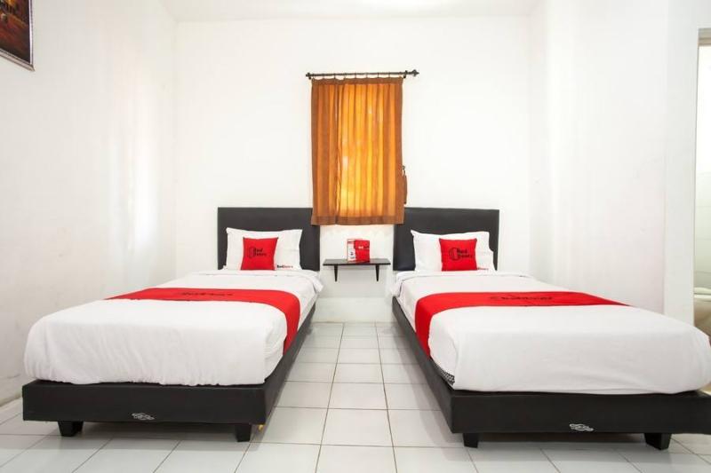 Номер Стандарт, Reddoorz Plus Near Galaxy Mall