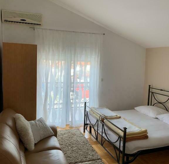 اتاق استاندارد با بالکن, Pansion Villa Bubalo