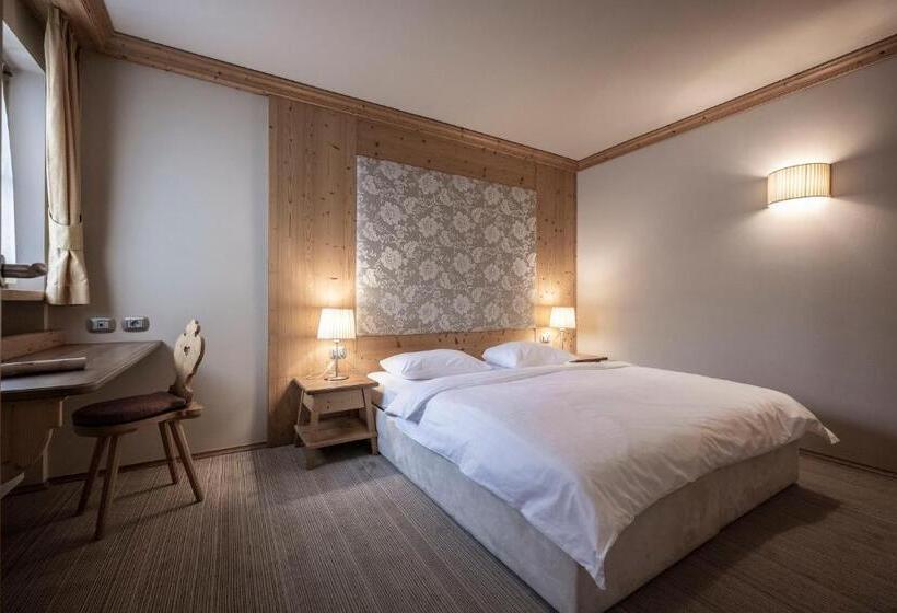 带阳台套房, Post Alpina  Family Mountain Chalets
