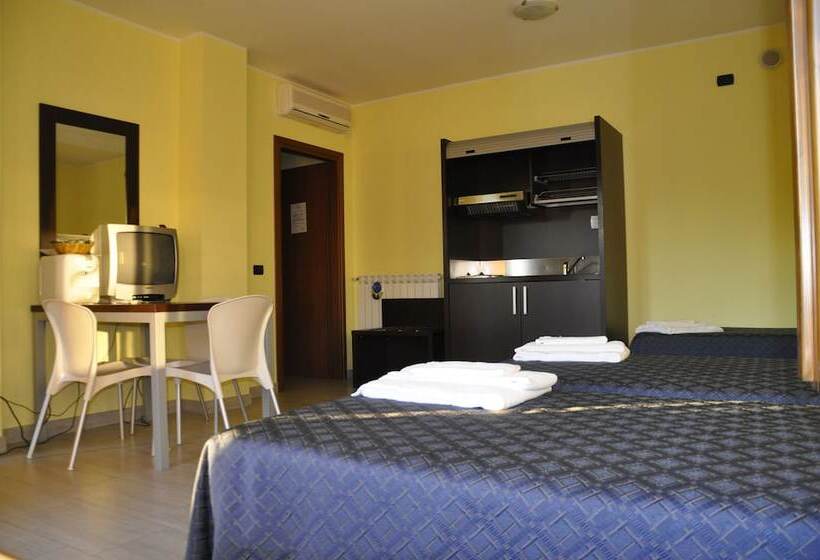 Номер Стандарт Трехместный, Residence San Prospero