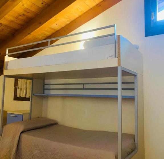 带2个卧室的公寓, Albergo Torre