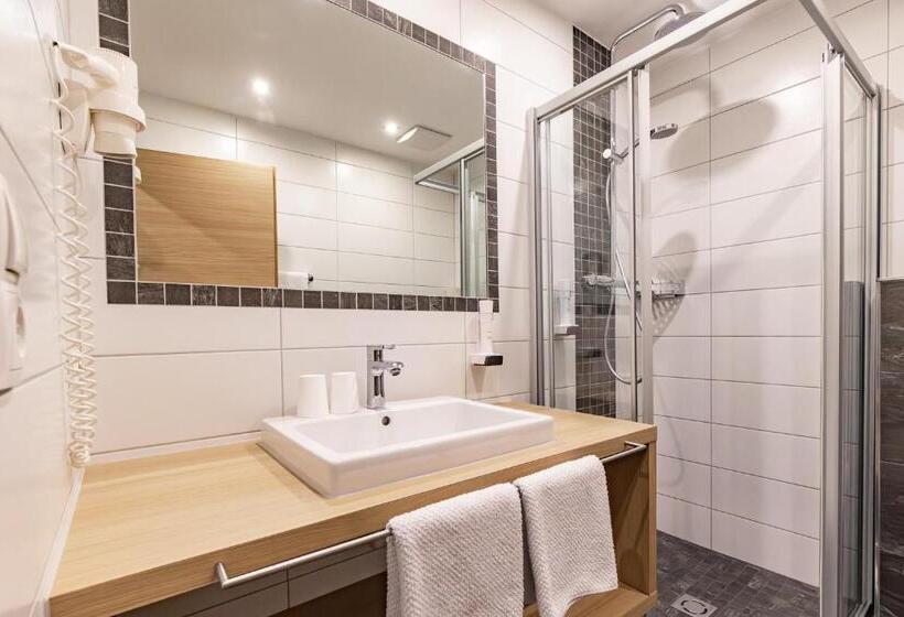 סטודיו סופריור, Das Aparthotel Olympia Tirol
