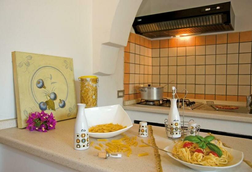 Апартаменты 4 Спальни, Tenuta Badessa