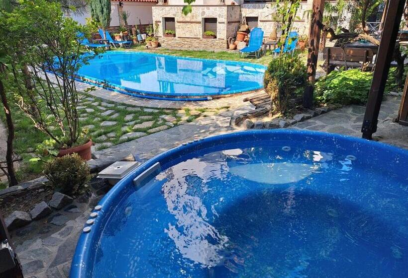 Апартаменты 1 Спальня Вид на Сад, Keremidchieva Kushta Guest House