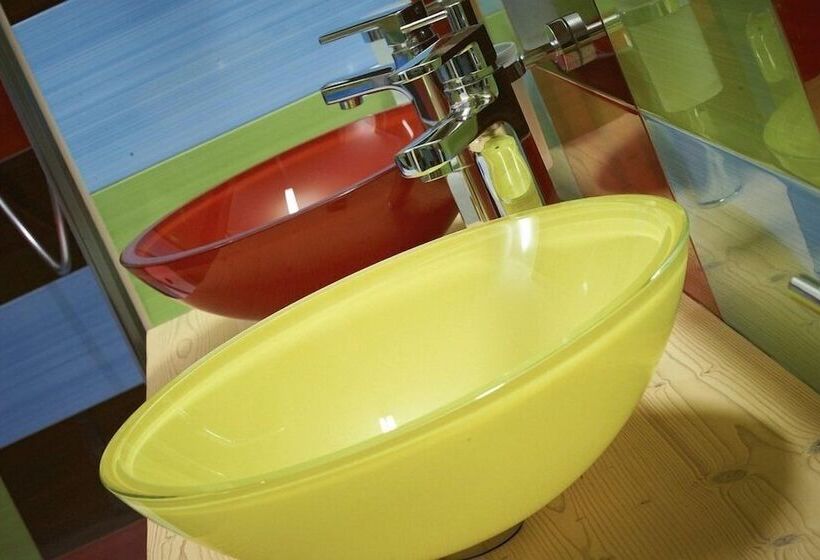 带2个卧室的公寓, Color Home Suite Apartments
