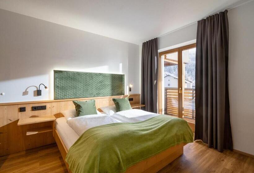 Апартаменты 3 Спальни, Brixentalerhof