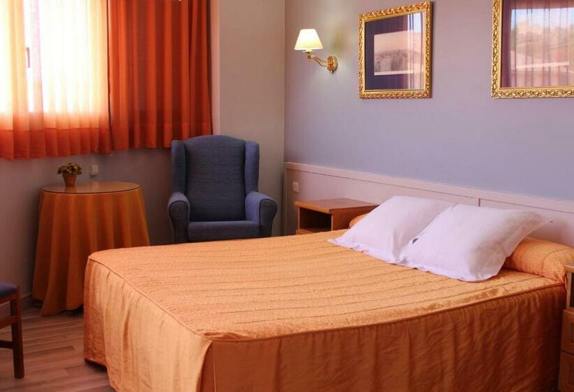 Номер Стандарт, Hostal Montserrat