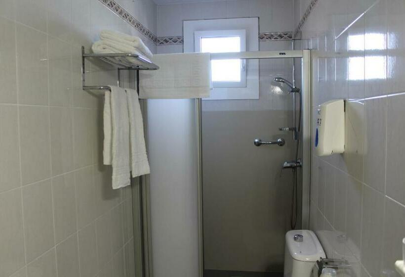 Номер Стандарт, Hostal Montserrat