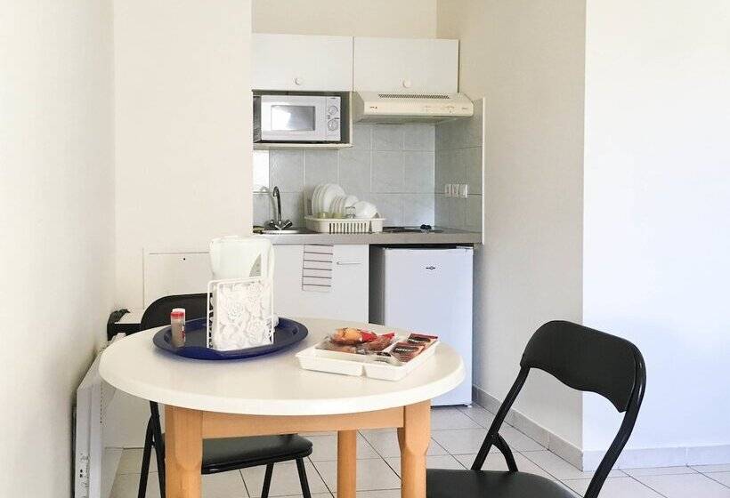 Апартаменты 1 Спальня, City Residence Avignon