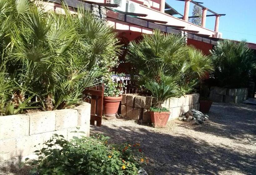 استودیوی استاندارد, Gavila's Residenza Turistico Alberghiera