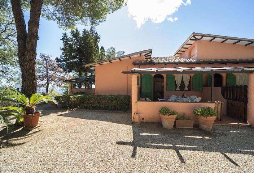 استودیو خانوادگی, Gavila's Residenza Turistico Alberghiera