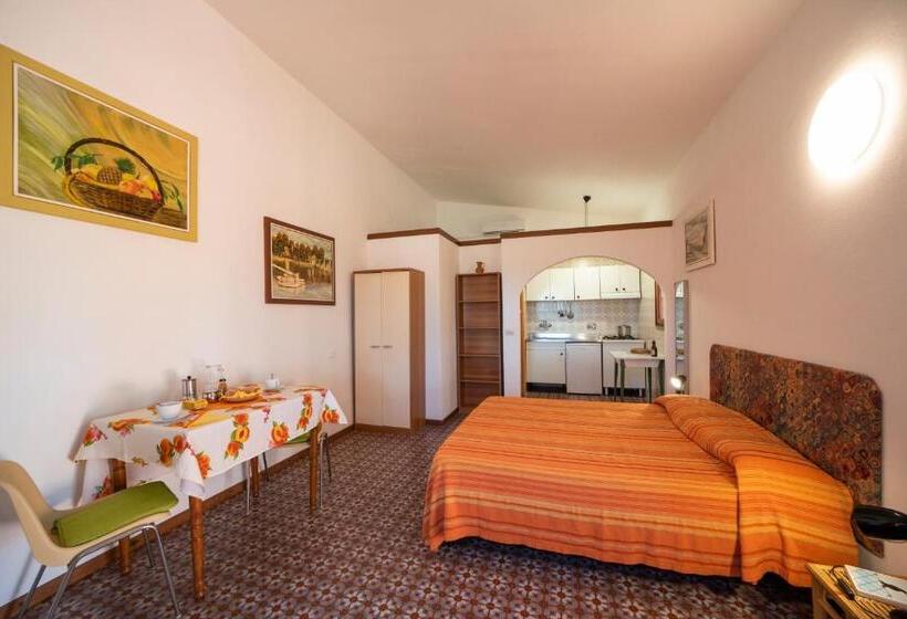 استودیو استاندارد با چشم‌انداز باغ, Gavila's Residenza Turistico Alberghiera