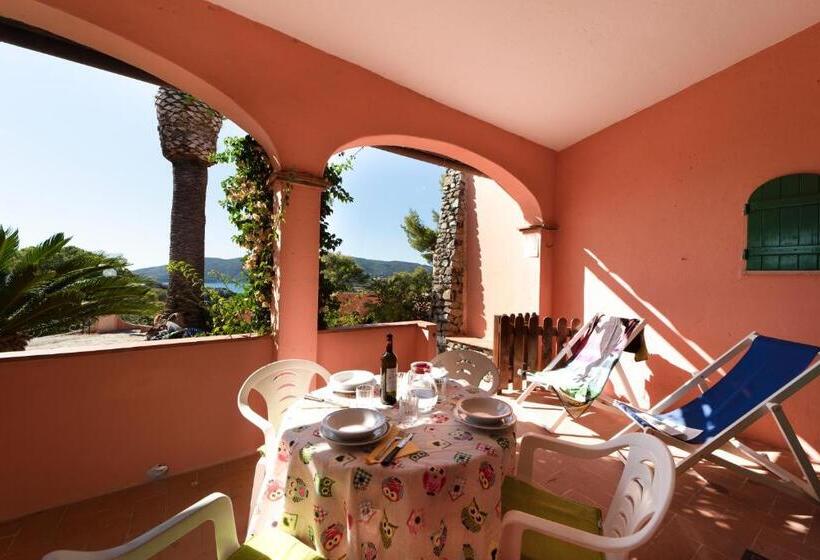 استودیوی استاندارد با چشم‌انداز دریا, Gavila's Residenza Turistico Alberghiera