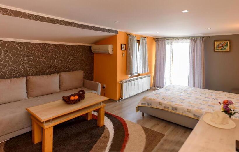 Апартаменты 1 Спальня, Guest House Ianis Paradise