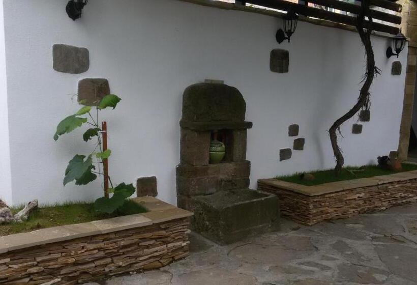 스탠다드 트리플 룸, Guesthouse Koliovata Kashta