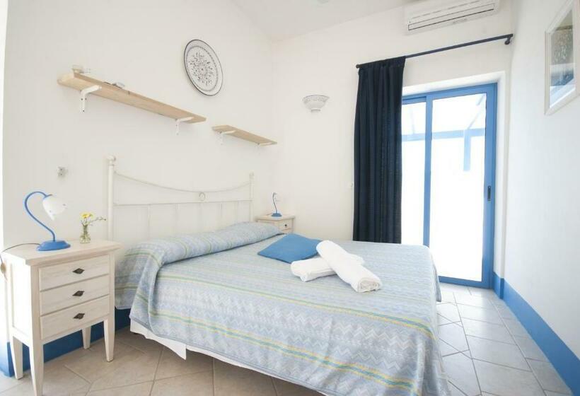 Студия Стандарт, Villa Flora Studios & Apartments
